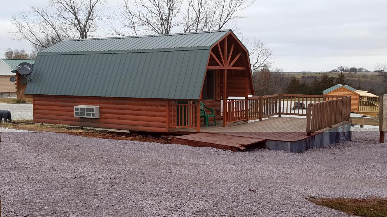 Country Cabins Hotel Chariton Eksteriør bilde
