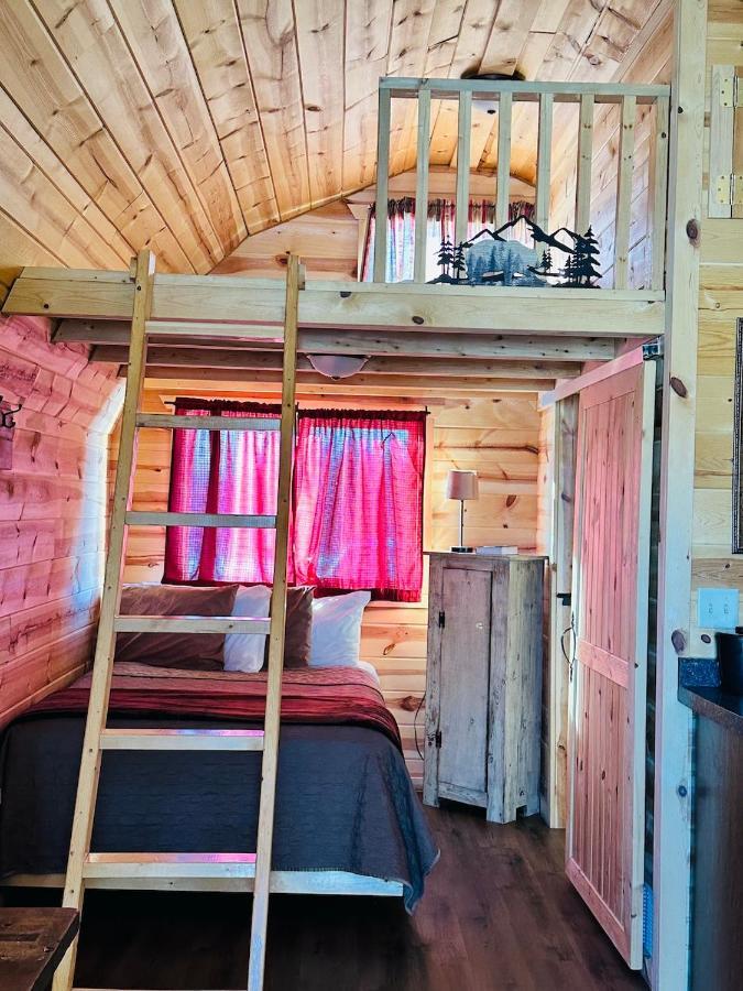 Country Cabins Hotel Chariton Eksteriør bilde