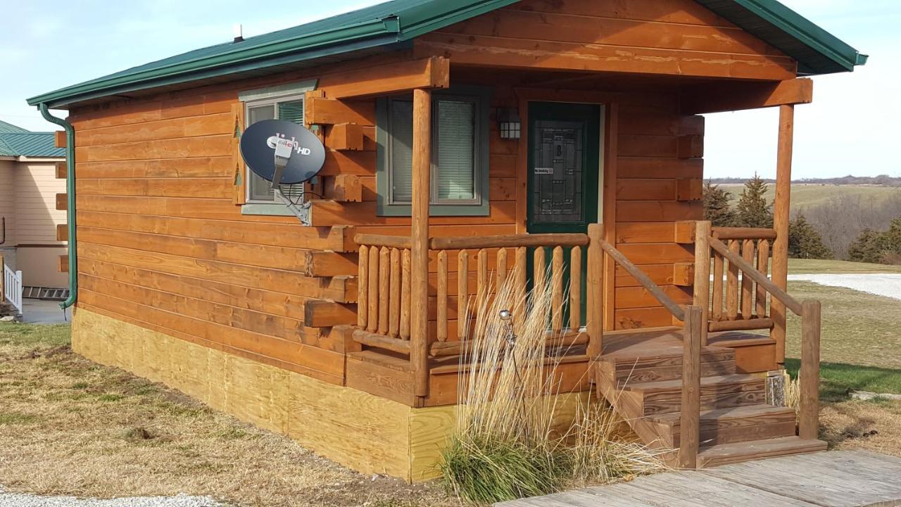 Country Cabins Hotel Chariton Eksteriør bilde